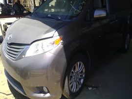 2013 TOYOTA SIENNA. GRAY, XLE MODEL, 3.5L, AT, FWD,   Z26404